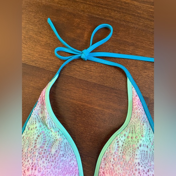 Victoria’s Secret Swim Halter Bikini Set, Top 34B Bottom M - Picture 6 of 12